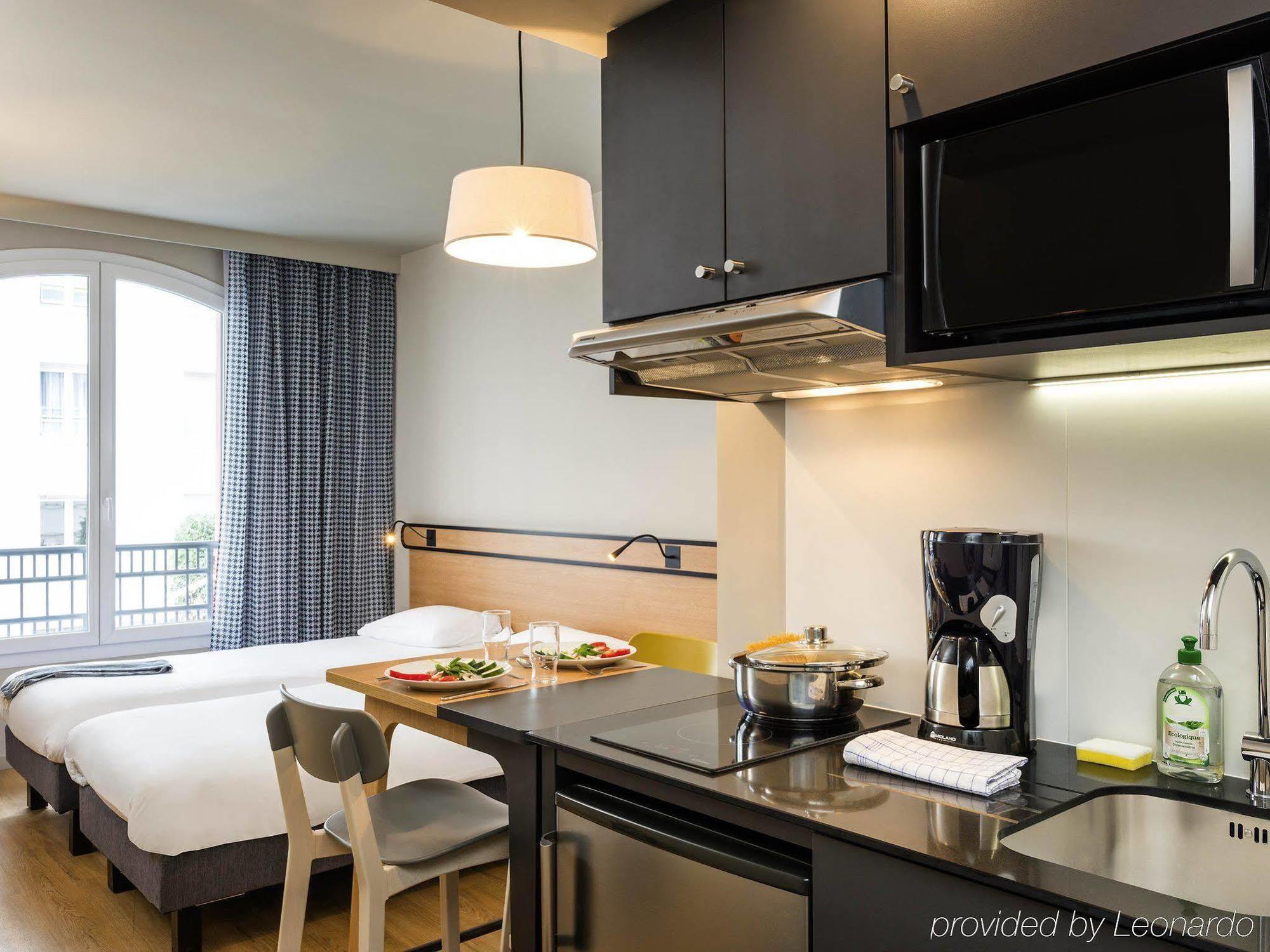 Aparthotel Adagio Access Le Havre Les Docks Exterior photo